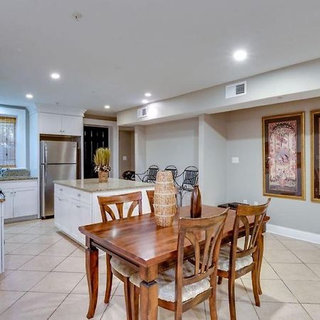 4 Bedroom Beauty Steps From The River Savannah Esterno foto